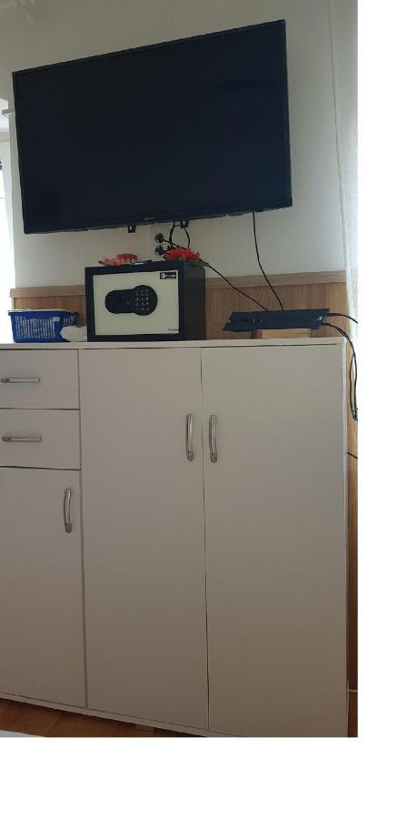 Apartman Vedran Appartement Split Buitenkant foto